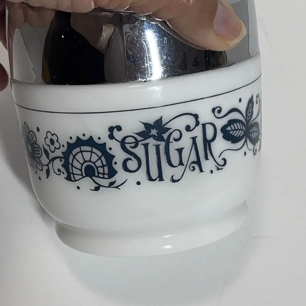 Gemco Snowflake Garland Sugar Dispenser Toleware Glass Metal Chrome Lid
